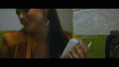 (Elaine sighs) - Slide