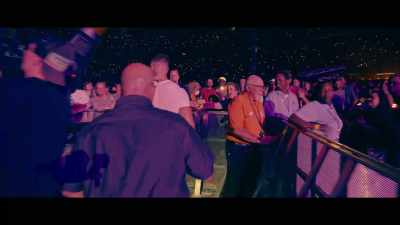 Ele canta tudo e não usa playback. - Imagine Dragons: Live in Vegas
