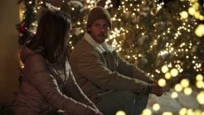 Ele me lembrou de uma coisa - 'Tis the Season to be Merry
