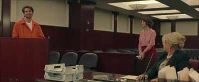 Ele não segue as regras,
é um desajustado... - Divorzio a Las Vegas