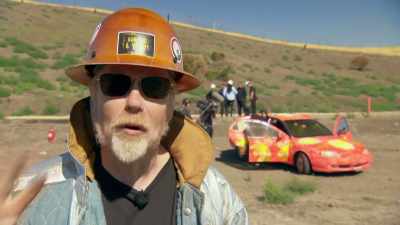 [ ELECTRICITY BUZZING ] - Mythbusters Jr.