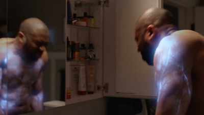 -[electricity crackling]
-[groaning] - Black Lightning