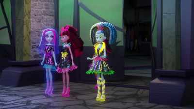 (ELECTRICITY CRACKLING) - Monster High: Electrified