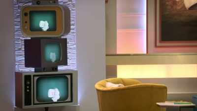(electronic music playing) - Secret Chef
