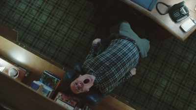 ♪ electronic warbling music ♪ - Kidding