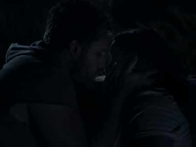 Elena: Claudia, please,
say something! Claudia! - Piggy