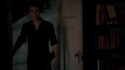 Elena, meet
crazy pants. - The Vampire Diaries