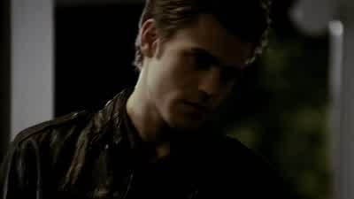 - Elena, talk to me. - The Vampire Diaries