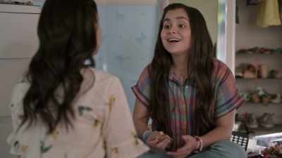 Elena's gonna apologize for real.
She has to. - Diary of a Future President