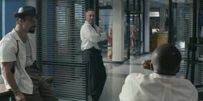 - [elevator bell dings]
- We also have people here - Dexter: Original Sin