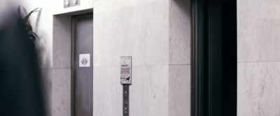 (Elevator dings)
(dramatic music) - Doe