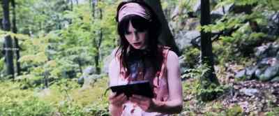 [Eli] Josh, does she know
your passcode? - Companion