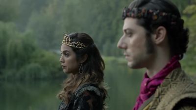 Eliot, it's time to go. - The Magicians