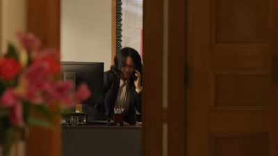 - Elisa, hi.
- Hey. - Black Girl Missing