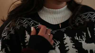 (Eliza laughs) - A Christmas of Wonders