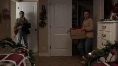 (Eliza laughs) - A Christmas of Wonders