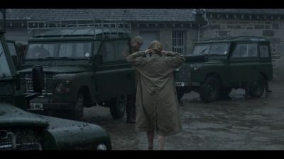 -[Elizabeth] Did anyone actually see him?
-[dog barking] - The Crown