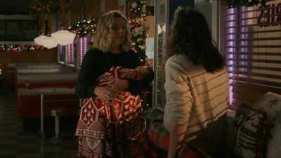 Elizabeth, Evie may have
an abdominal obstruction. - A Reason for the Season