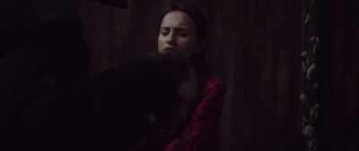 - [Elizabeth] Ow!
- Sorry, what's this book? - The Highwayman