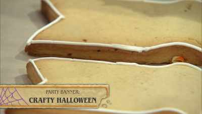 [Elizabeth]  So, I wanted
 to make a lot of
 different textures - Halloween Cookie Challenge