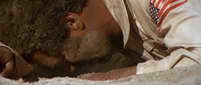 Elizabeth, there's no water. - Capricorn One