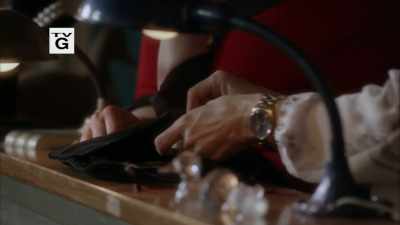 Elizabeth thinks - Garage Sale Mystery: The Art of Murder