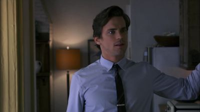 Elizabeth.Um, i-it's Peter. - White Collar