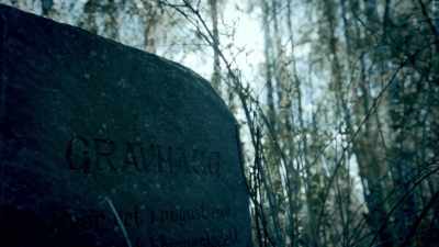 ELLA: Using new technology,
we can recreate her grave. - Viking Warrior Women
