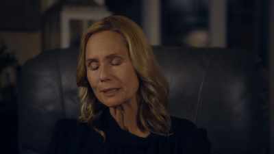 Elle, come and see
me for breakfast - Our Mother's Secret Affair