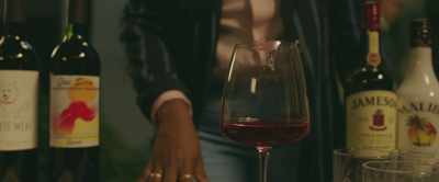 Elle s'injectera du Botox,
se fera refaire les seins. - The Donor Party