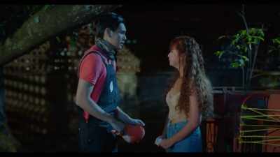 Elle, whether we like it or not, - Crush Kong Curly