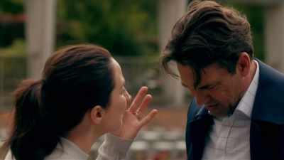 - Ellen.
- Just because... What, OK, - The Replacement
