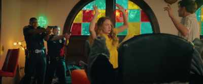 - Elliot Steiner. - Me?
- Molly Singer? - Yes? - The Re-Education of Molly Singer