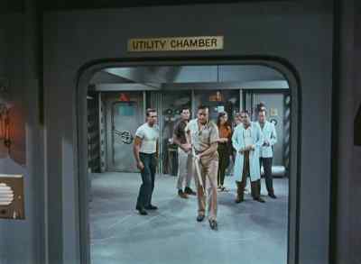 Ellis, gimme a hand. - Destination Inner Space