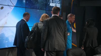 Elon, doesn't this deserve a dance today? - Return to Space