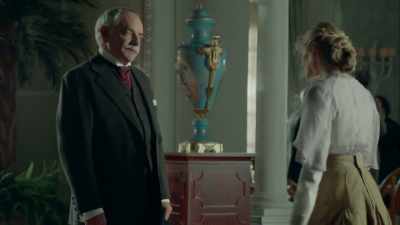 ElRey has a contract, - Grand Hotel