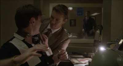 -Elvis... Elvis Presley.
-Elvis Presney. - Sun Records