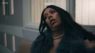Embarrassing -
having a baby in her 40s. - Mood