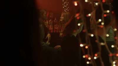 EMILY: I'm sorry. Are you Jenny's roommate? - Absentia