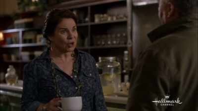 - Emily quit.
She's not competing anymore - Love on Ice