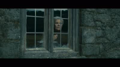 Emma! I brought you some things. - Skyfall