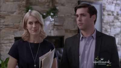 Emma, I need goji berries - Christmas at Holly Lodge