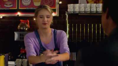 (emma laughs) - The Christmas High Note