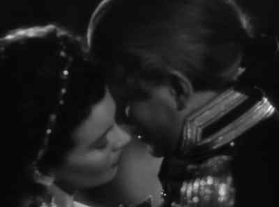 Emma, say that you could never leave me. - That Hamilton Woman
