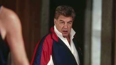 En definitiva,
el entrenador en jefe - We Beat the Dream Team