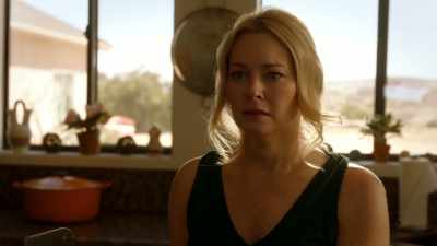 En otro tiempo, - Couples Retreat Murder