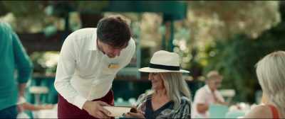 -En present till dig. Har den äran.
-Tack. - All Inclusive