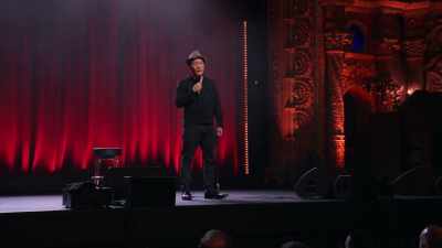 Žena... je neko... - Rob Schneider: Woke Up in America