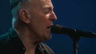 ♪ Endless juke joints and Valentino drag ♪ - Road Diary: Bruce Springsteen and The E Street Band