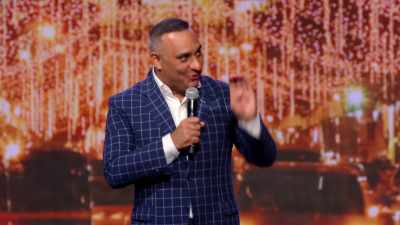 "Endo-scope-y." - Russell Peters: Deported